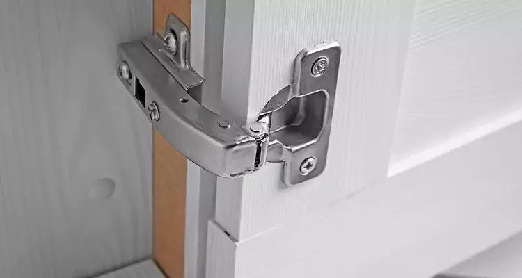 Shower Door Hinge Replacement in Seminole, FL