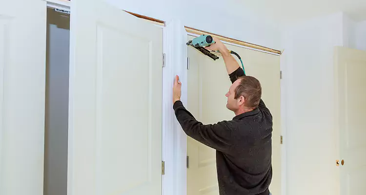 Top Rated Door Fixing ServiceFixing Garage Door Track in Seminole, FL