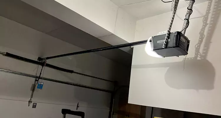 Linear Garage Door Opener Repair in Seminole, FL