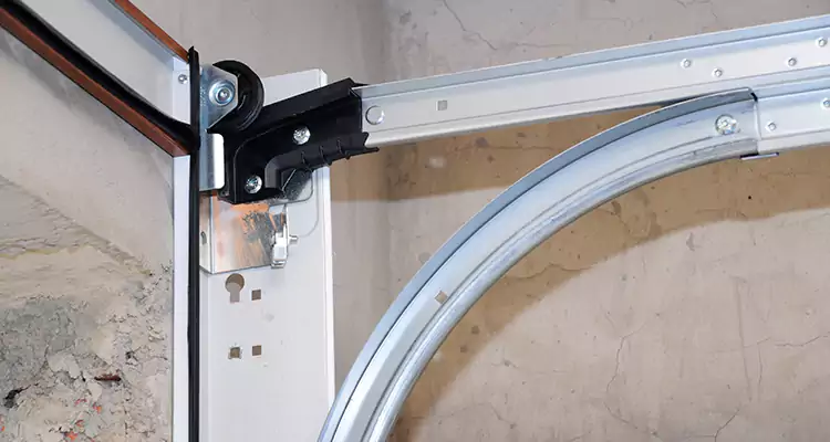 Maintain Liftmaster Garage Door Off Track in Seminole, FL