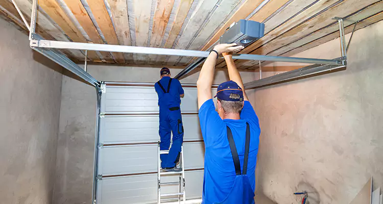 Garage Door Opener Technician in Seminole, FL