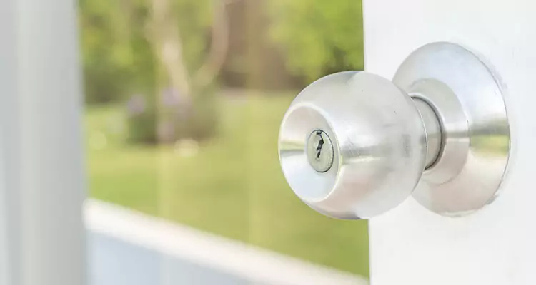 Patio Door Mechanism Jammed in Seminole, FL