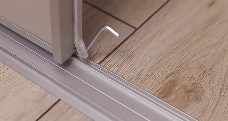 Squeaky Sliding Door Repair in Seminole, FL