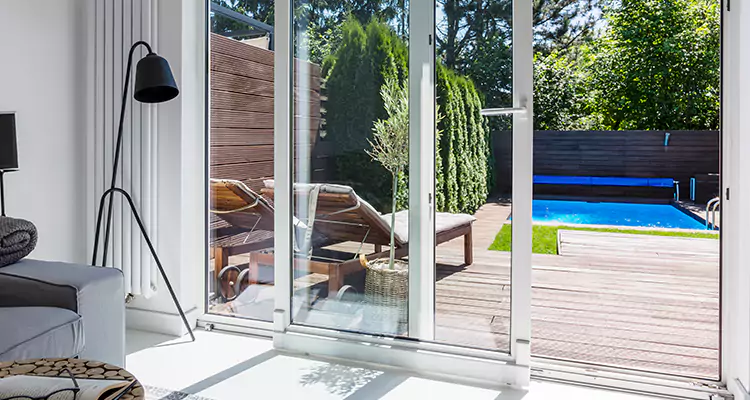 Fixing A Sliding Screen Door Roller in Seminole, FL